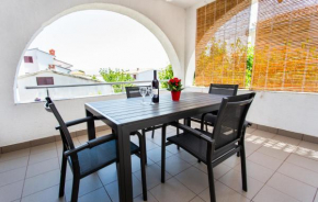 Отель Apartmani Tamara Baška  Башка